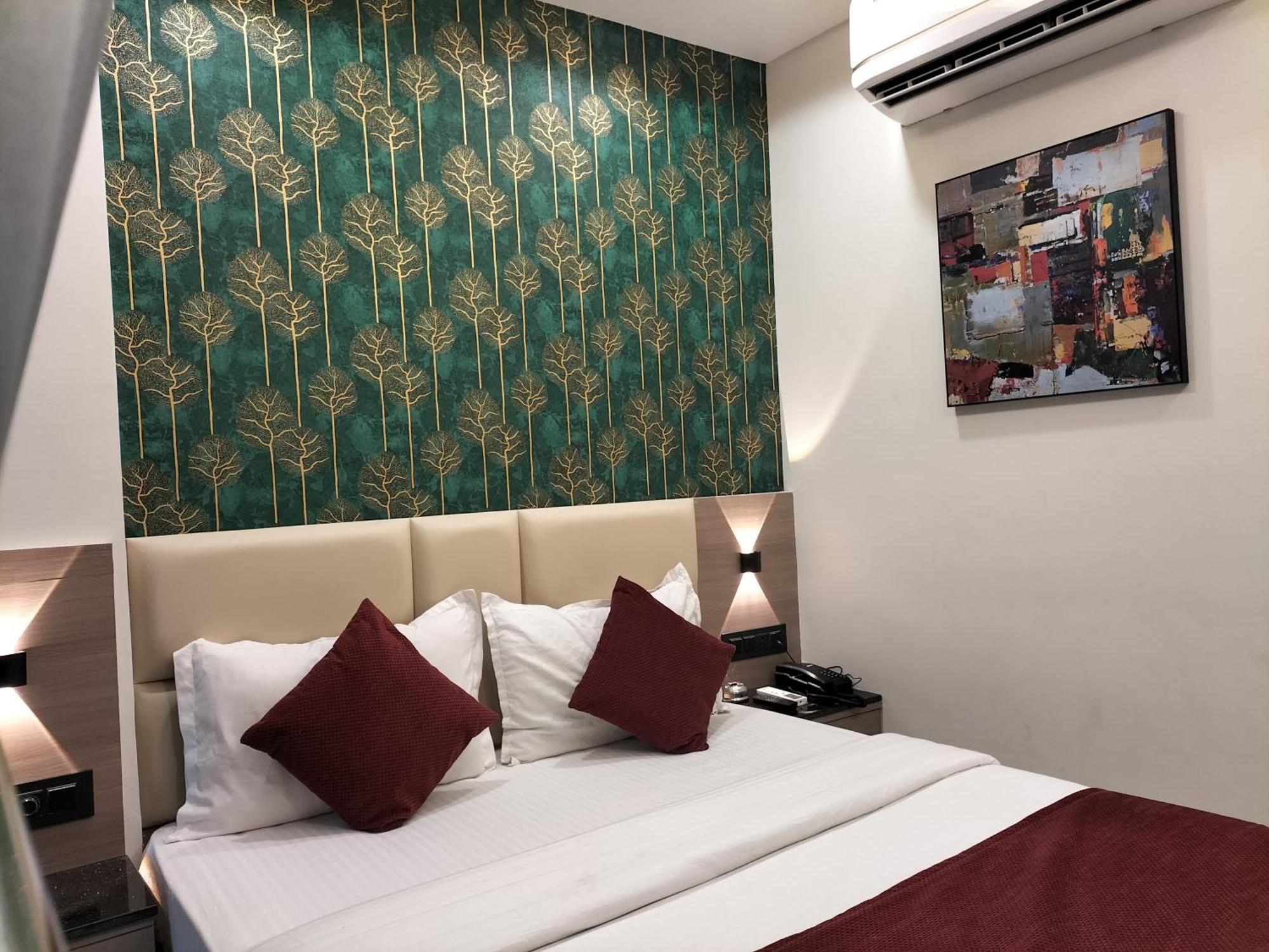 Hotel Paris Plaza Ahmedabad Exterior foto